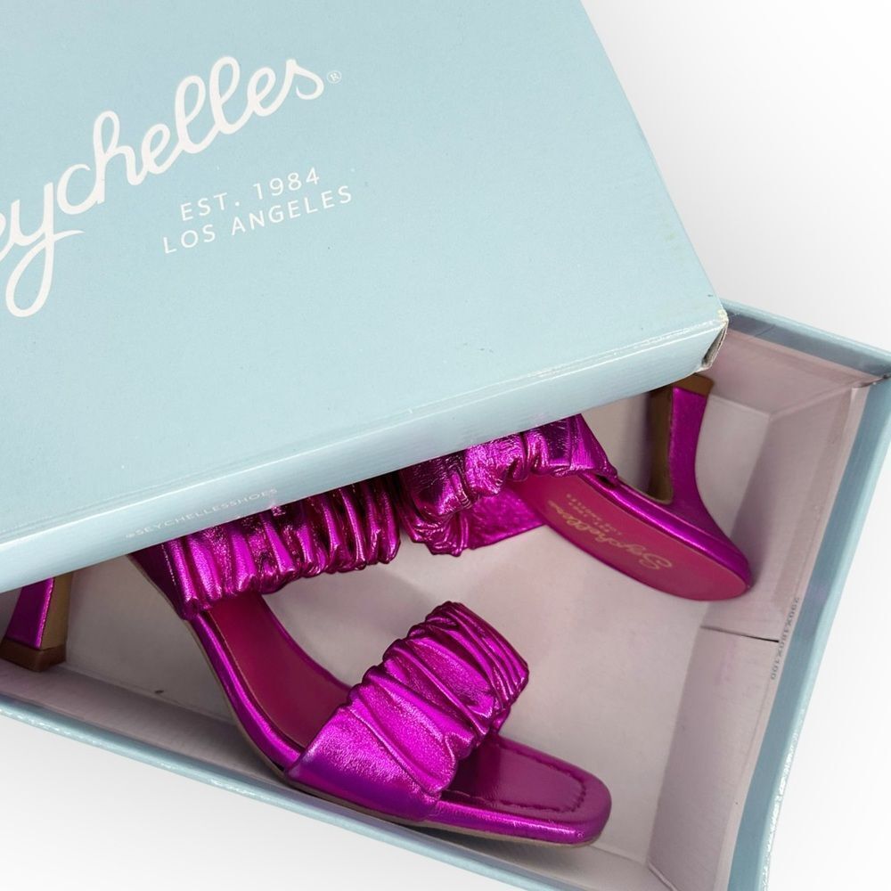 Seychelles NIB Leeward Metallic Sandal‎ in Fuschia - size 7 - Picture 9 of 10